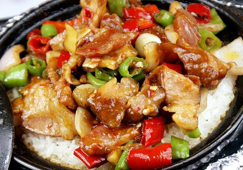 川香回锅肉煲仔饭